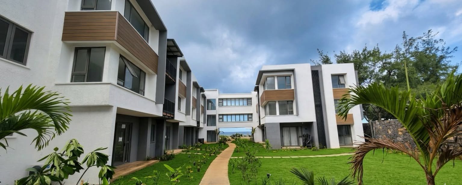 777185970_1021573220783677_6730663932292490116_n.png Beachfront Apartments For Sale – Poste Lafayette, Mauritius