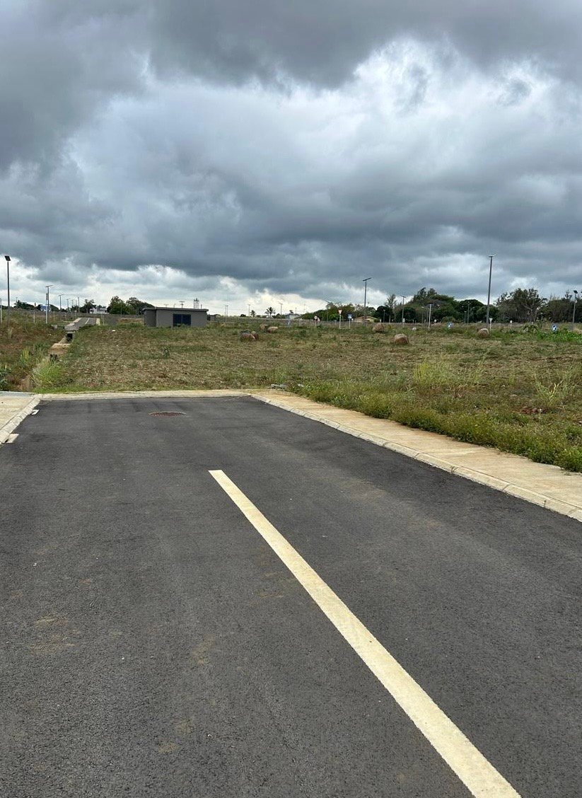 Residential & Commercial Land for Sale in Pierrefonds, Quatre Bornes