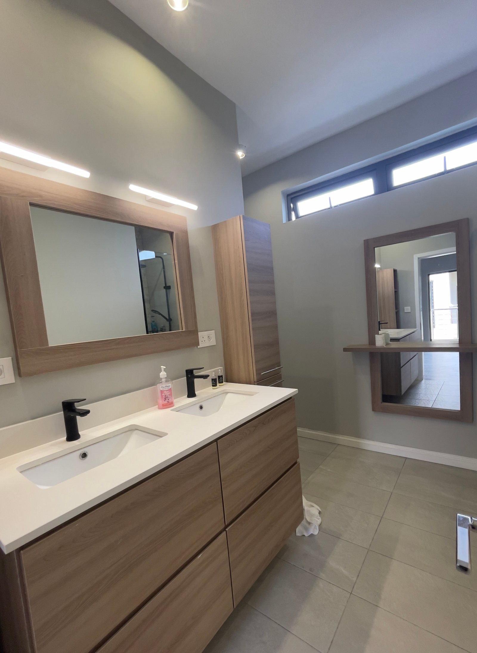 Luxurious Apartments for Rent in Ruisseau Palmyre, Flic en Flac