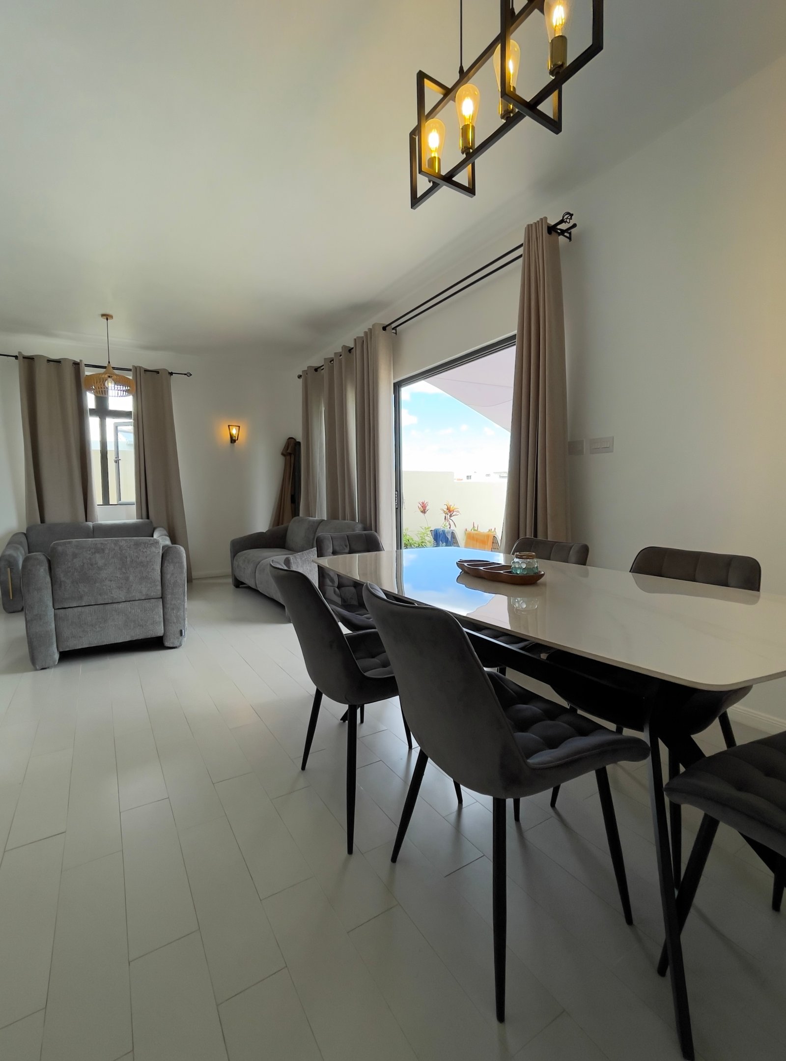 Luxurious Villa For Rent in Flic en Flac, Mauritius
