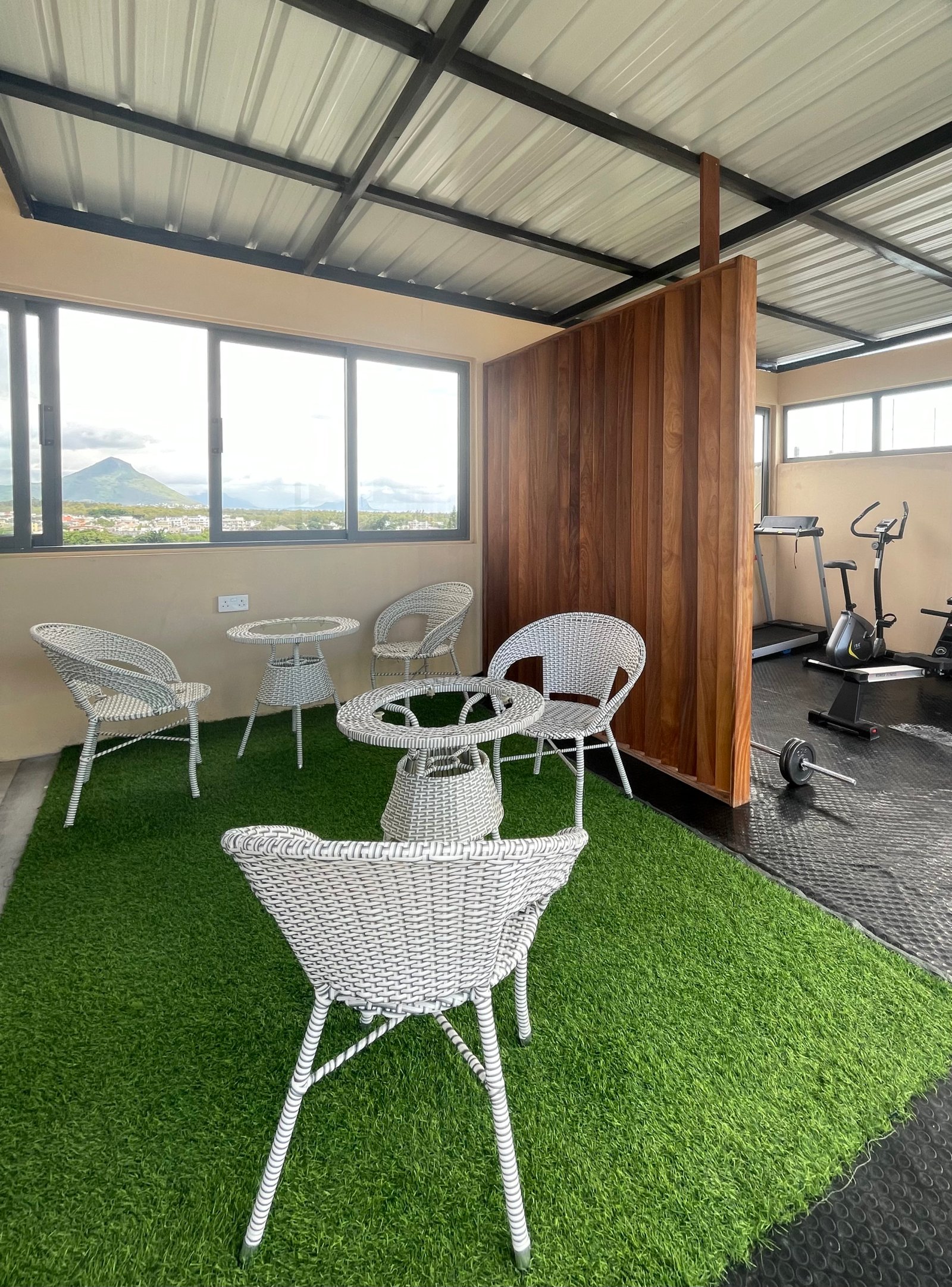 Modern 2-Bedroom Apartment For Sale – Flic en Flac, Mauritius