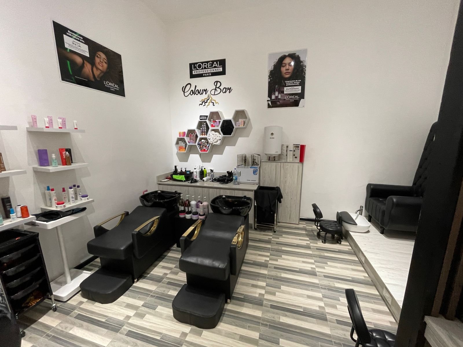 WhatsApp Image 2025-08-26 at 3.05.50 PM (2) Beauty Parlour & Spa Business For Sale – Centre of Mauritius