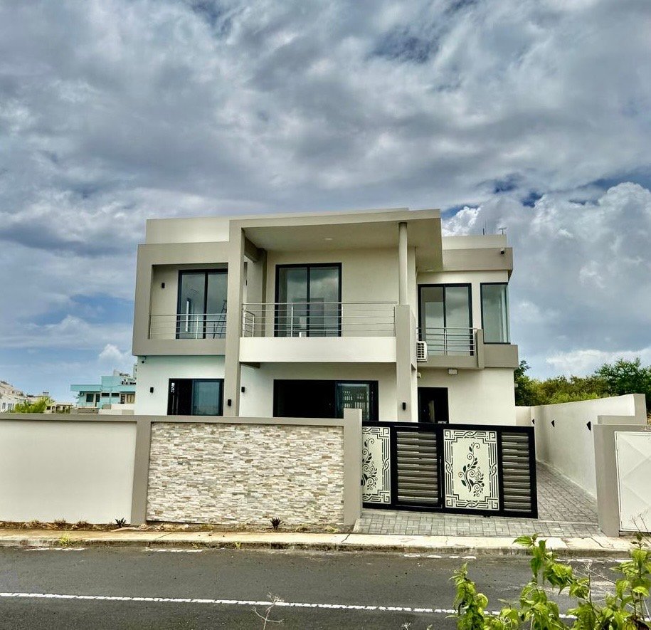 Luxurious Villa For Rent in Ruisseau Palmyre, Flic en Flac
