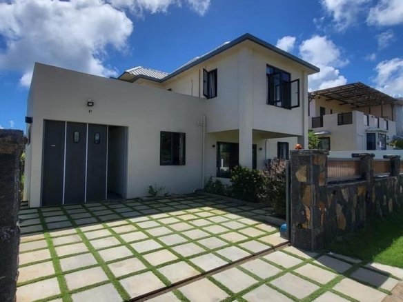 Luxurious Villa for Rent in Jardin d’Anna, Flic en Flac