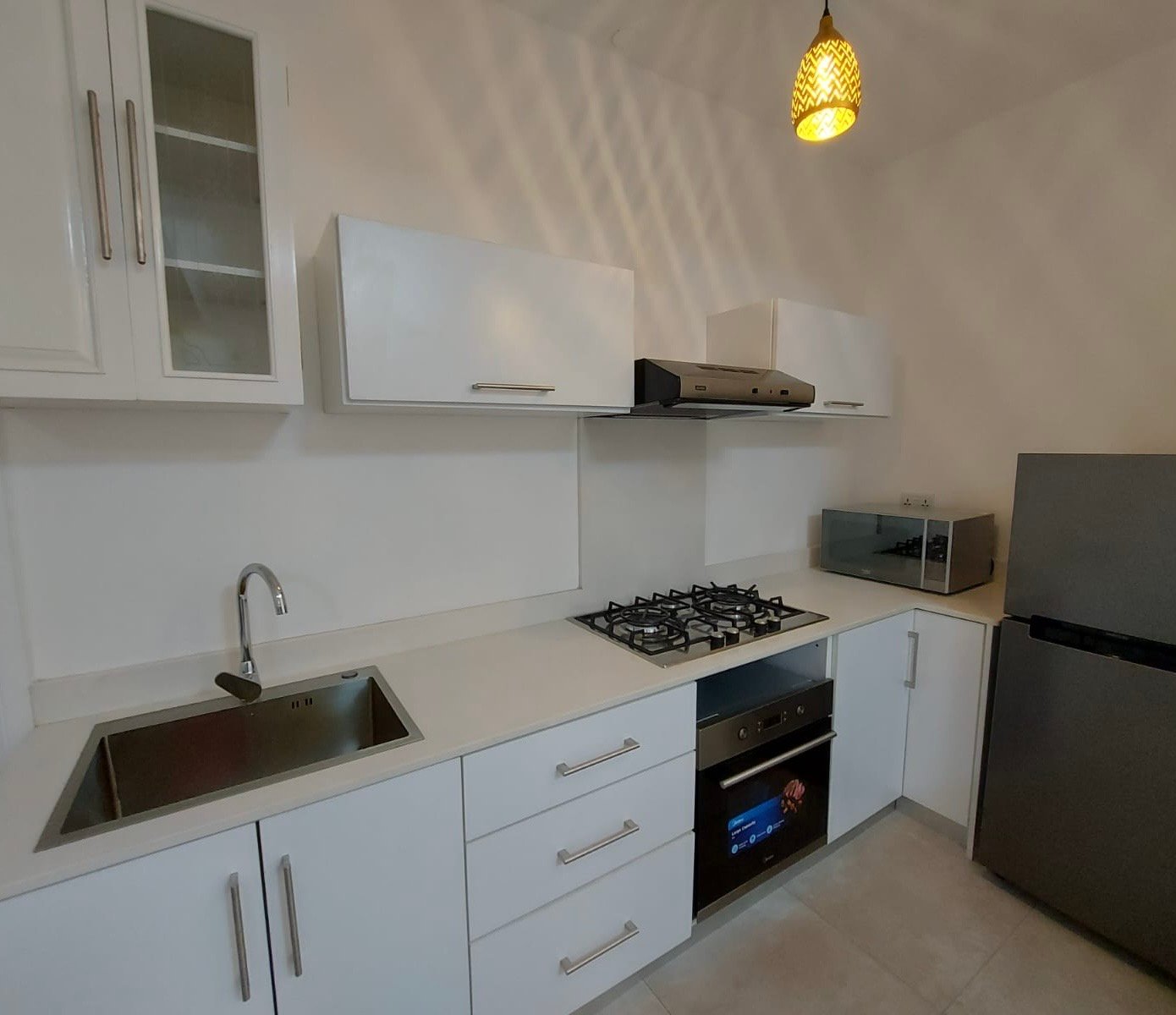 6c92b8ad-cdbf-46b6-9ff8-c9e9990c3711 Modern 1-Bedroom Apartment for Sale in Quatre Bornes, Mauritius