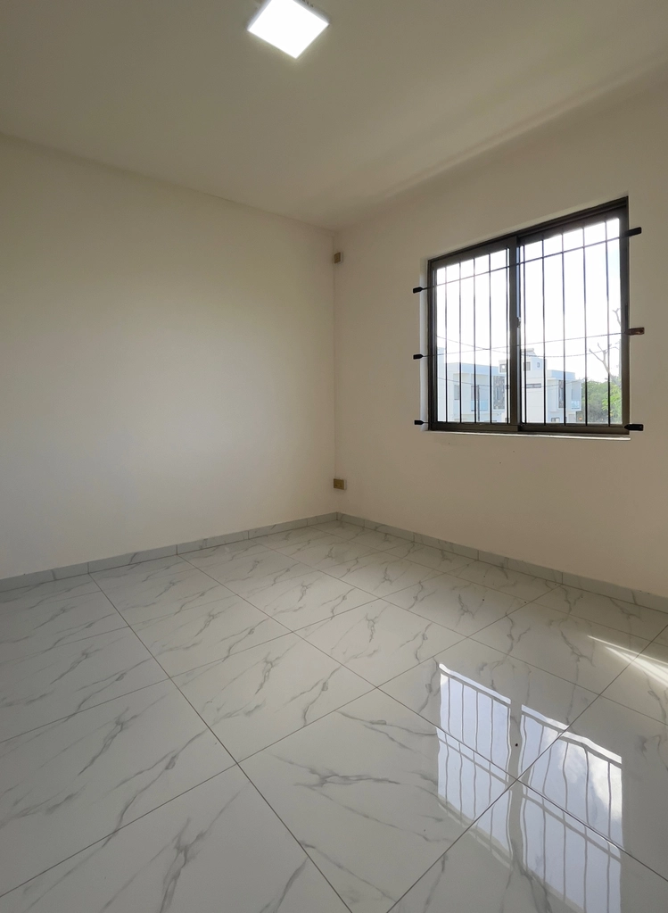 284e5968-842f-42bc-aba0-9092b73a8061 Elegant Duplex For Sale in Grand Baie, Mauritius