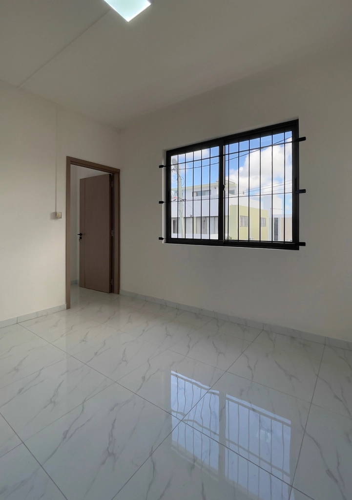 99ee0e7f-bfee-4081-ac1f-e933ede07b8f Elegant Duplex For Sale in Grand Baie, Mauritius