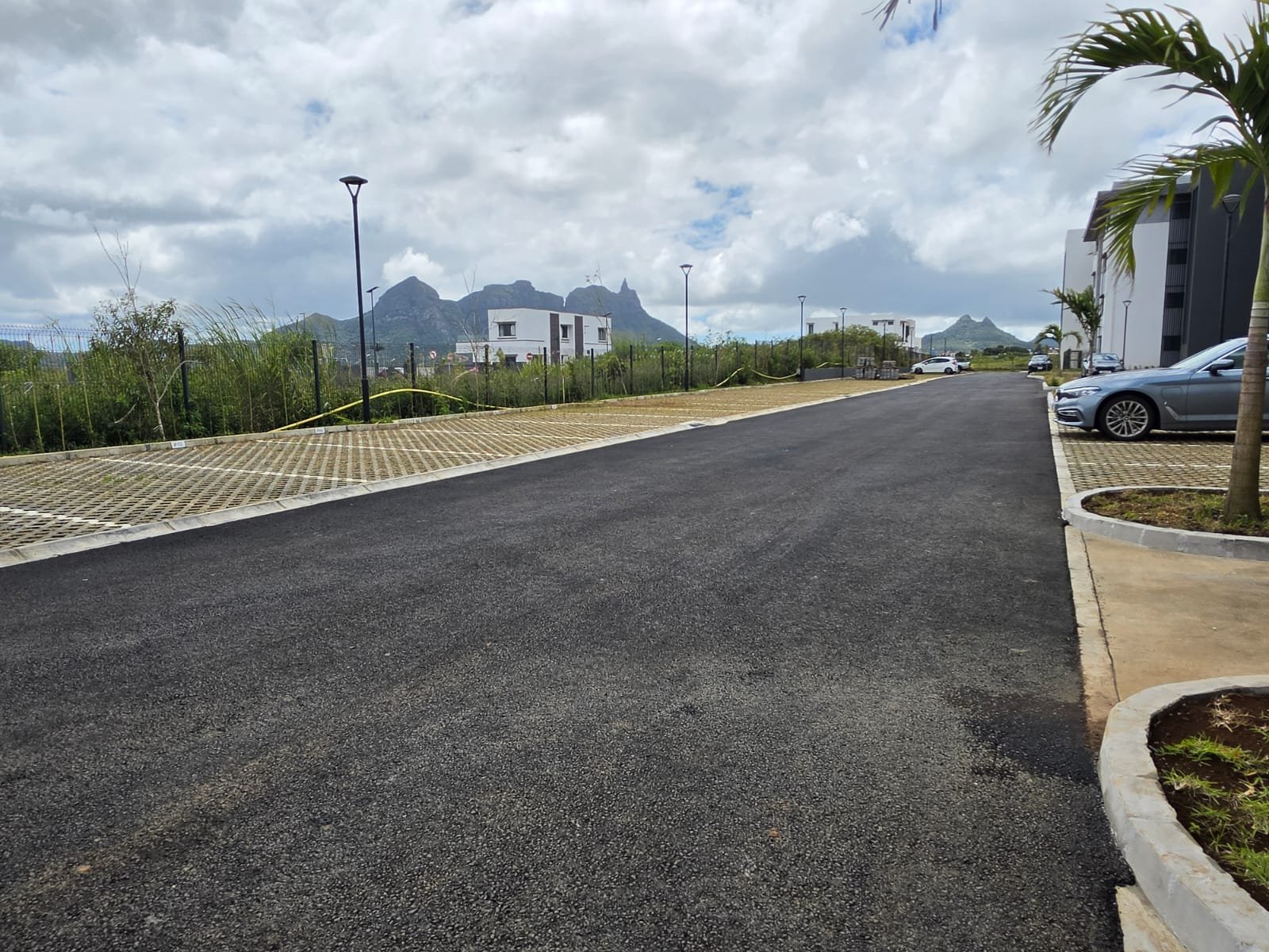WhatsApp Image 2026-09-12 at 12.38.46 PM (1) 2-Bedroom Ground-Floor Apartment For Rent | L’Avenir Smart City Moka, Mauritius