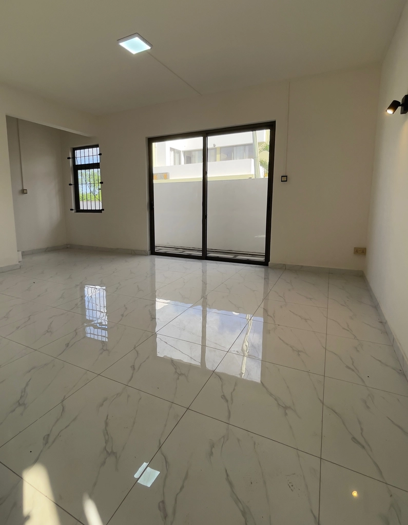 e1b660df-75bc-4a9a-a201-99f19f69c61e Elegant Duplex For Sale in Grand Baie, Mauritius